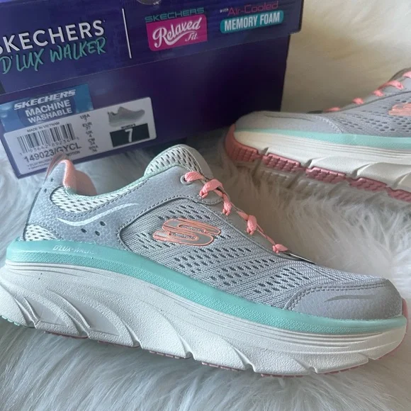 Skechers D’Lux Walker Infinite Motion. Sz 7. - Picture 6 of 10